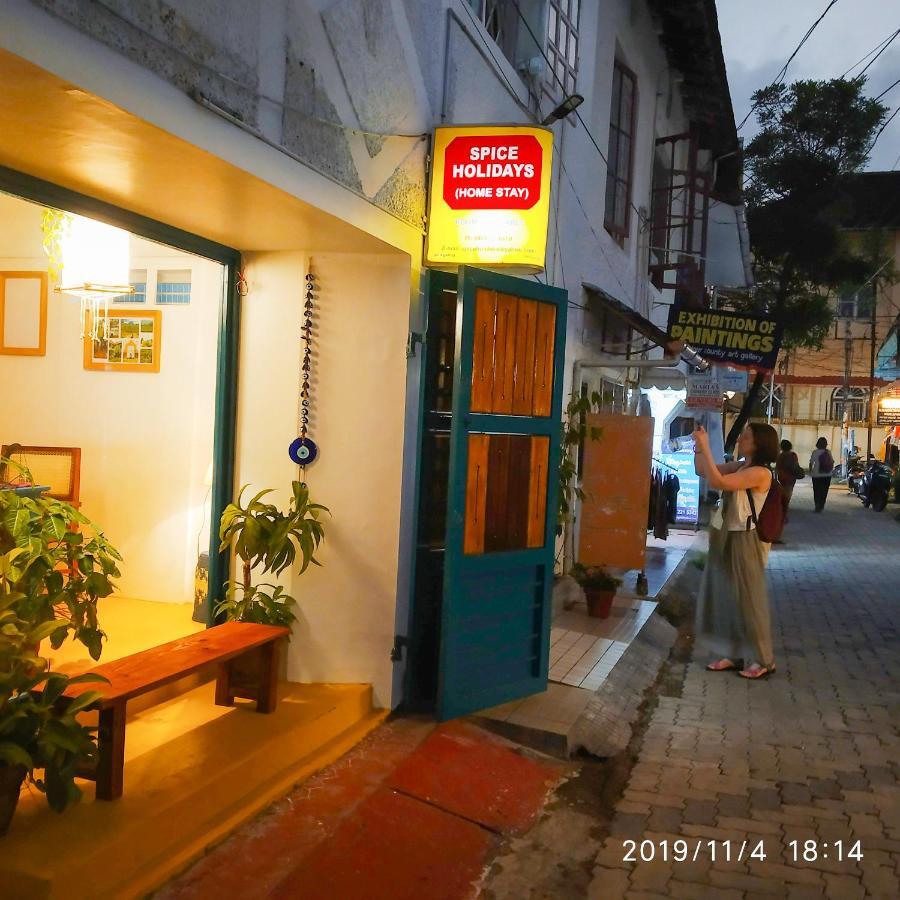 Готель Spice Holidays Kochi Екстер'єр фото